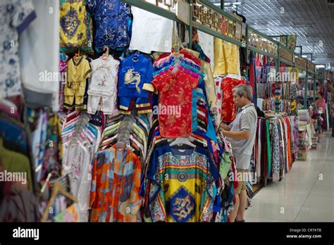 fake clothes in kunming